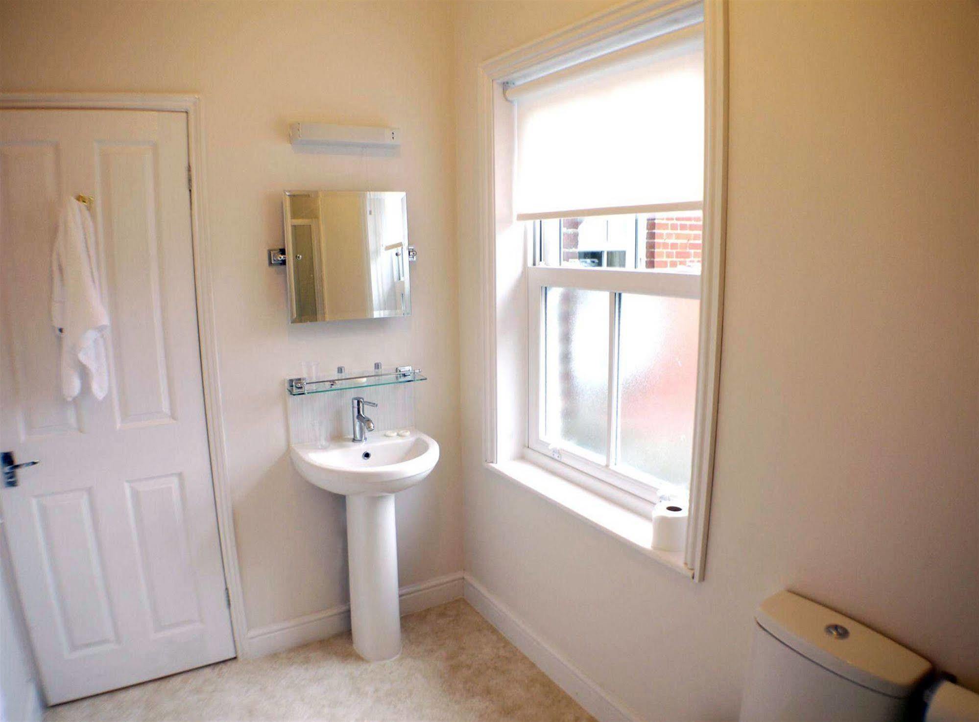 The Salhouse Lodge Hotel Wroxham Exteriér fotografie